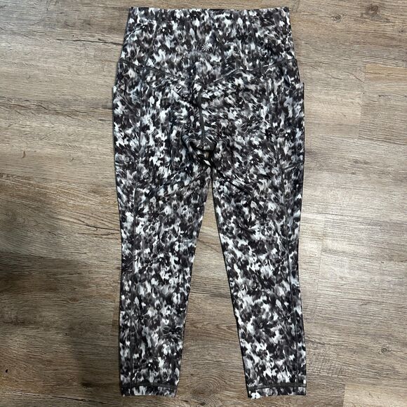 Athleta Salutation Stash Pocket 7/8 Tights Small Black White High Rise - Picture 2 of 4